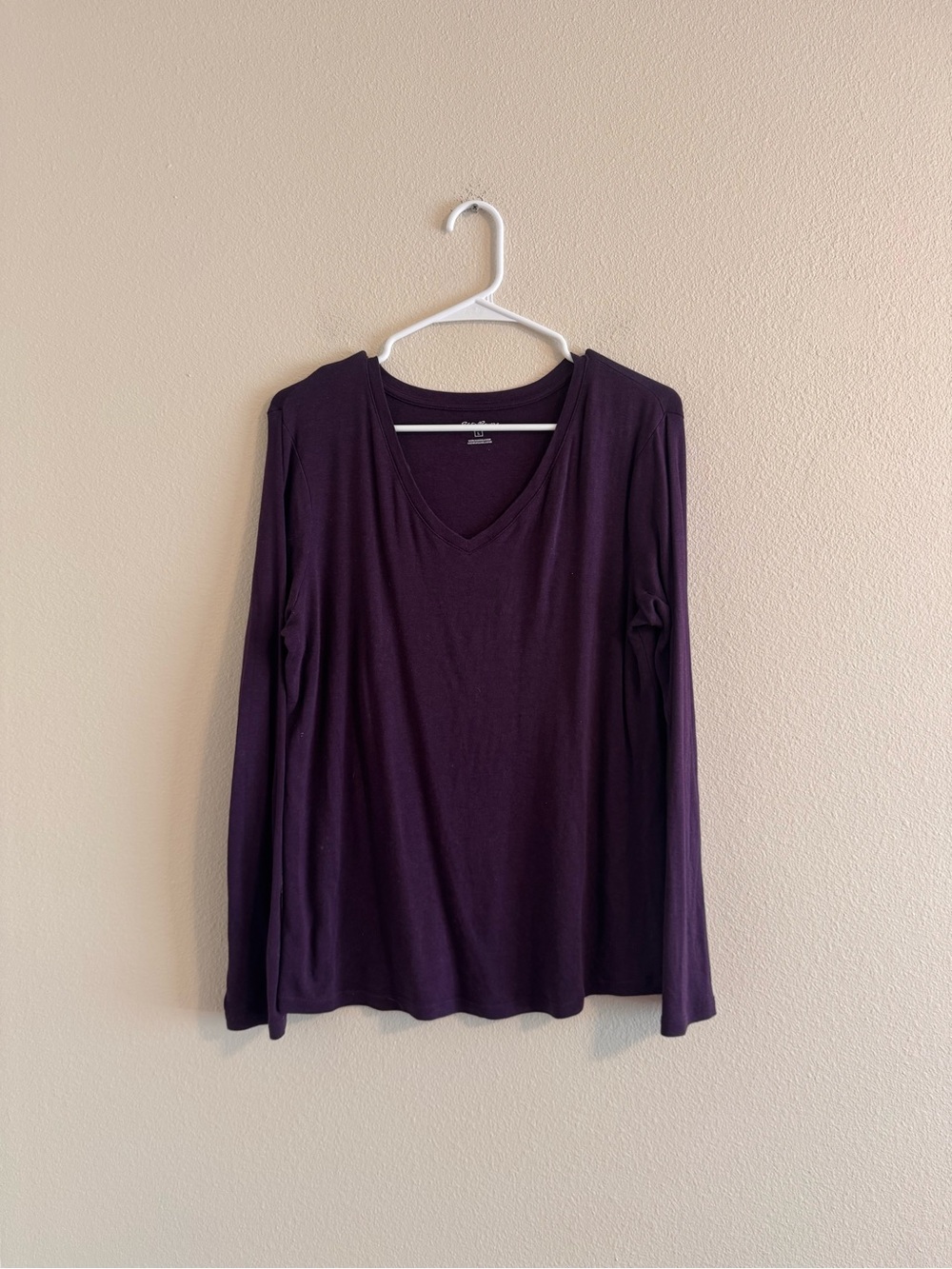 Eddie Bauer Women's Long-Sleeve V-Neck Top - Deep Plum